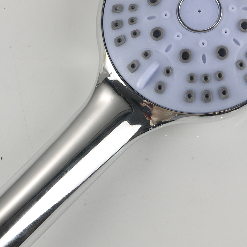 Midgauer showerheads