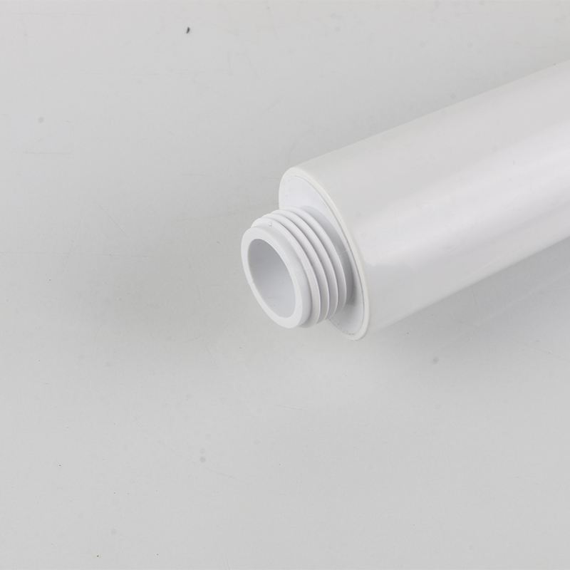 Quam ad altum mundus a PALLIDUS plastic imber caput naturally
